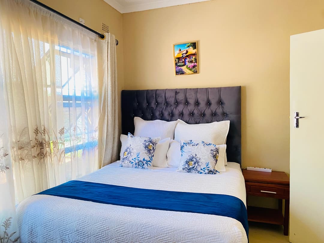 Three Bedroomed House image 13