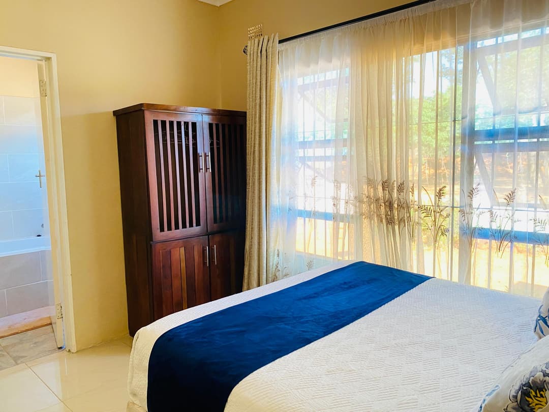 Three Bedroomed House image 14