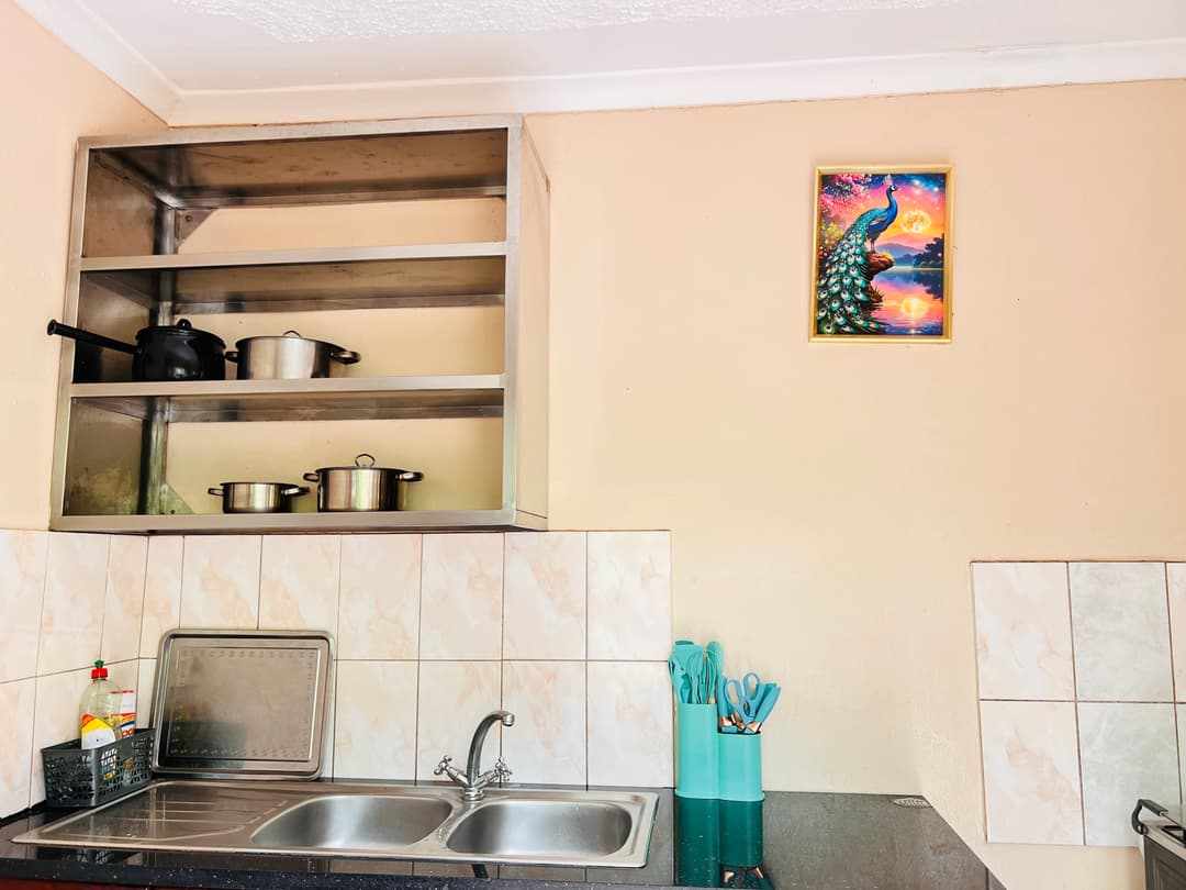 Standard En-suite Room image 5