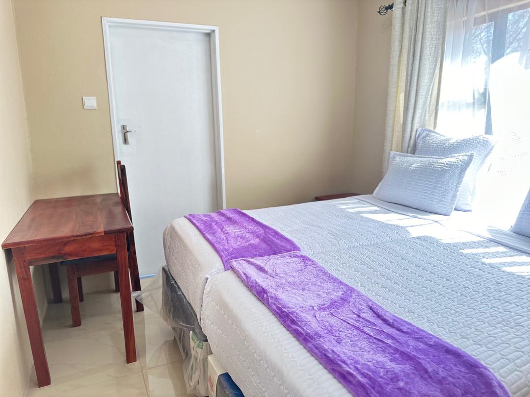 Three Bedroomed Cottage image 2